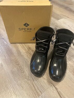 Sperry Woman's Saltwater Sparkle Duck boots Rain Boots Size 7.5